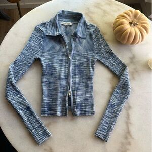 NWOT Hooked Up blue ribbed long sleeve zipper top with collar